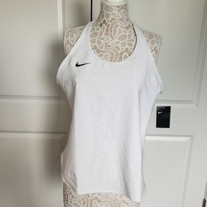 Brand new w/ tags Nike tennis tank top, size XL.